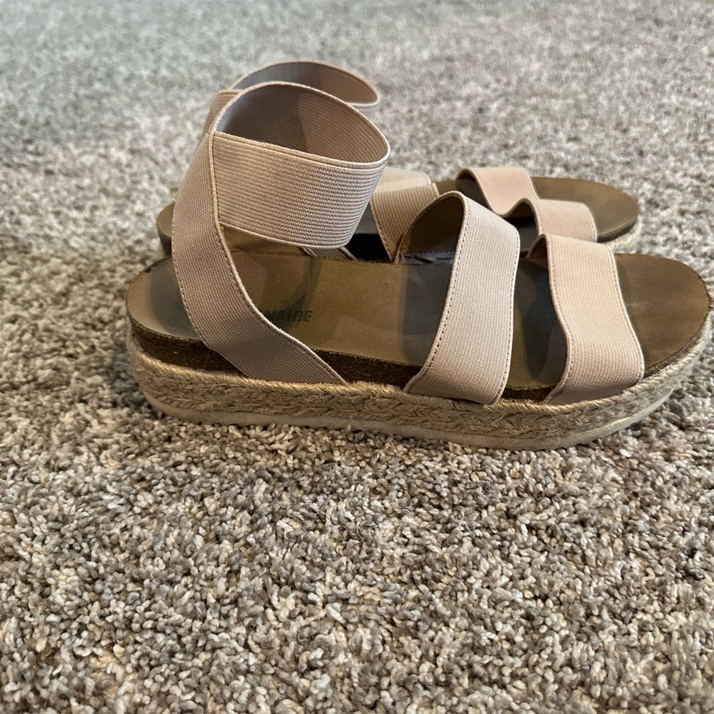 Cushionaire Tan Espadrille Sandals